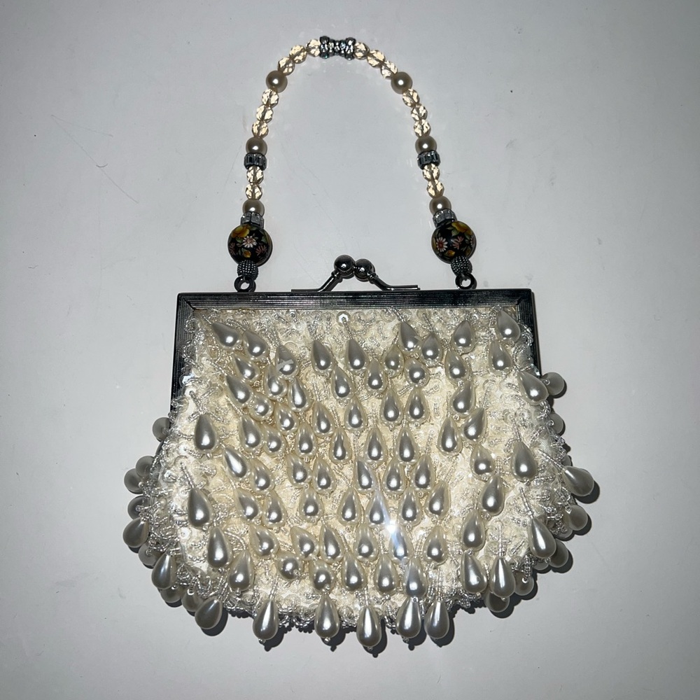 Lily Scott Pearl Hand Bag